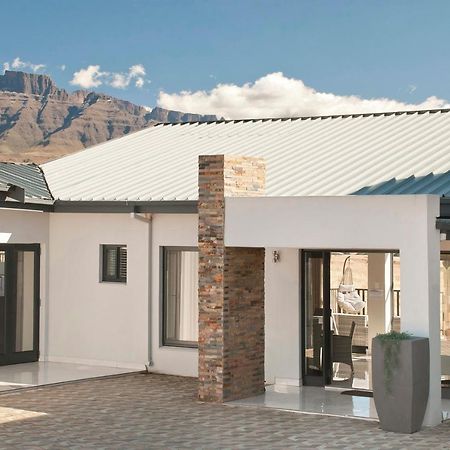 Eleven On Tumbleweed, Cathkin Estates Apartment Champagne Valley Luaran gambar